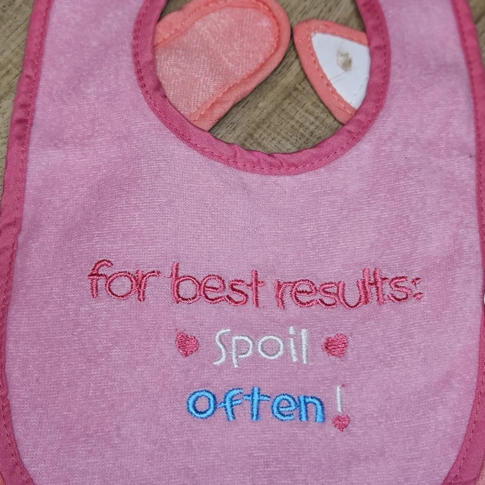 Bundle of 7 baby bibs